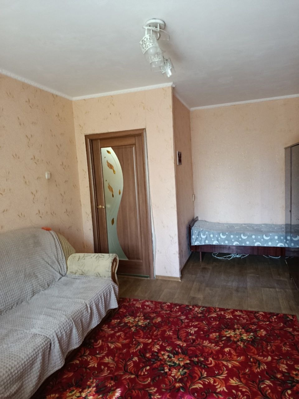 Продам 1-комнатную квартиру кв. Дзержинского. 3/9. 38/24/7. Не угловая. Улучшеной планировки. Санузел раздельный. Новая разводка на воду. Балкон застклен. Состояние отличное. . Цена 3 900 000.+7(959)138-09-56 (telegram) Надежда...